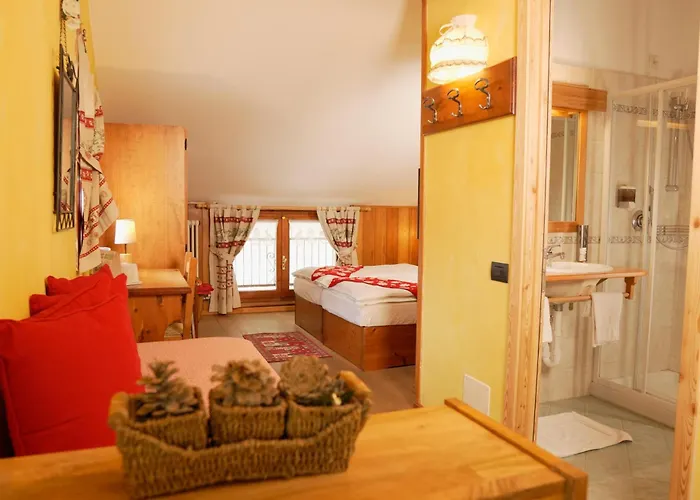 Albergo Alpenrose Ski&Bike Mountain Hotel Gressoney-Saint-Jean